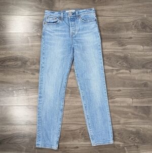 Levi's Wedgie Ankle Jeans Size 25 Light Wash
